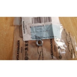 n01100636 MUTTER N01100624