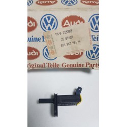 893947561A genuine switch