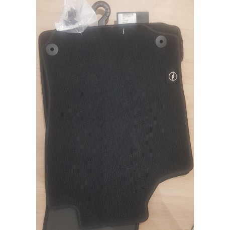 93165047 juego de alfombras original opel corsa c