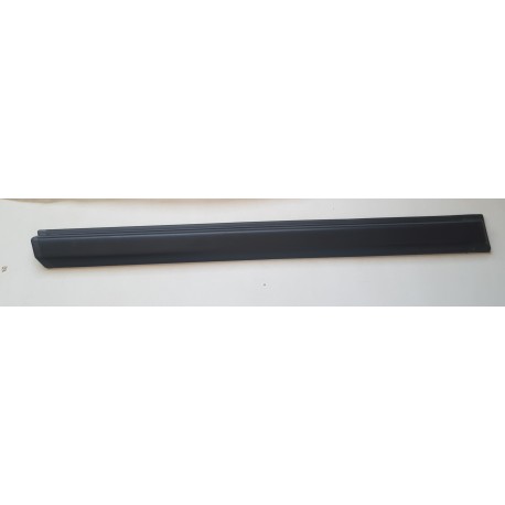 193853754B 01C Original Protective Molding Golf Jetta