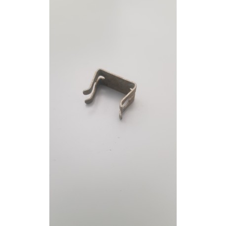811721673A CLIP DI RITENZIONE ORIGINALE
